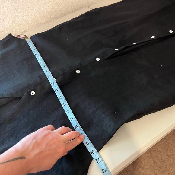 Two Days Off Kaneko Black Linen Button Front Cap Sleeve Midi Dress Size Medium - Picture 11 of 12